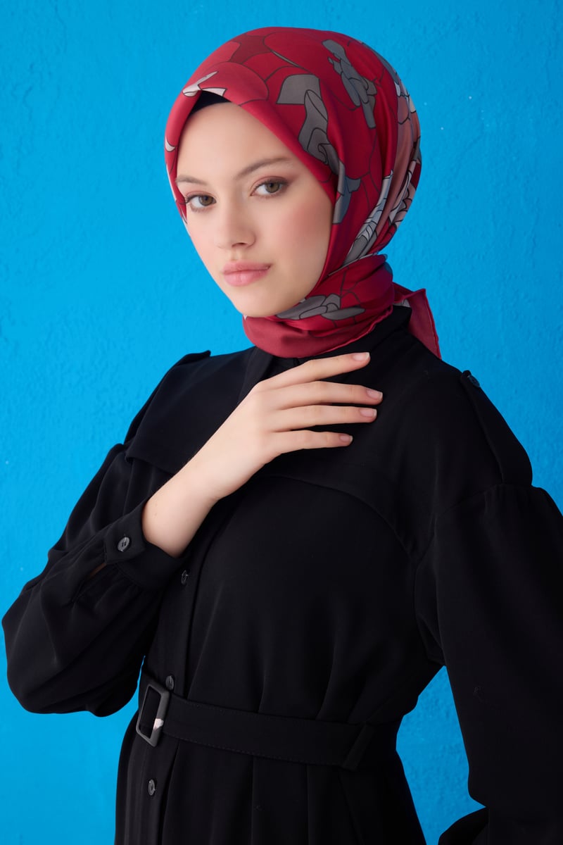 {URUNSEO_TITLE} | BELLI | BELLİ İPEK EŞARP | BELLİ ÇIÇEK DESENI İPEK EŞARP 4127D TWILL - 88