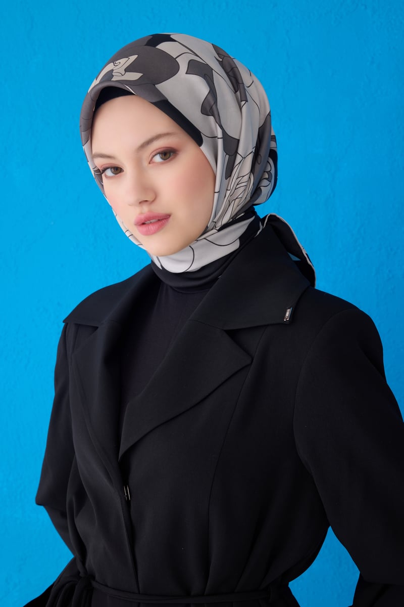 {URUNSEO_TITLE} | BELLI | BELLİ İPEK EŞARP | BELLİ ÇIÇEK DESENI İPEK EŞARP 4127D TWILL - 88