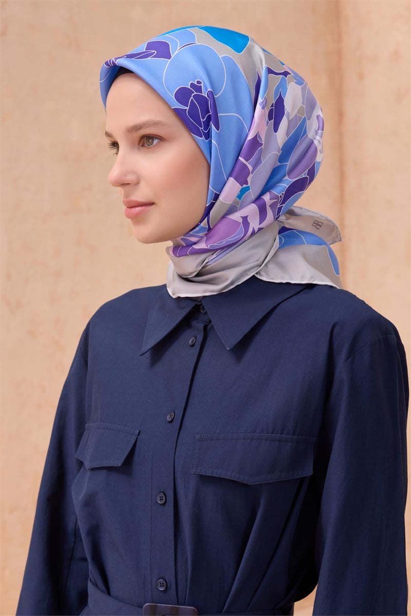 {URUNSEO_TITLE} | BELLI | BELLİ İPEK EŞARP | BELLİ ÇIÇEK DESENI İPEK EŞARP 4127D TWILL - 88