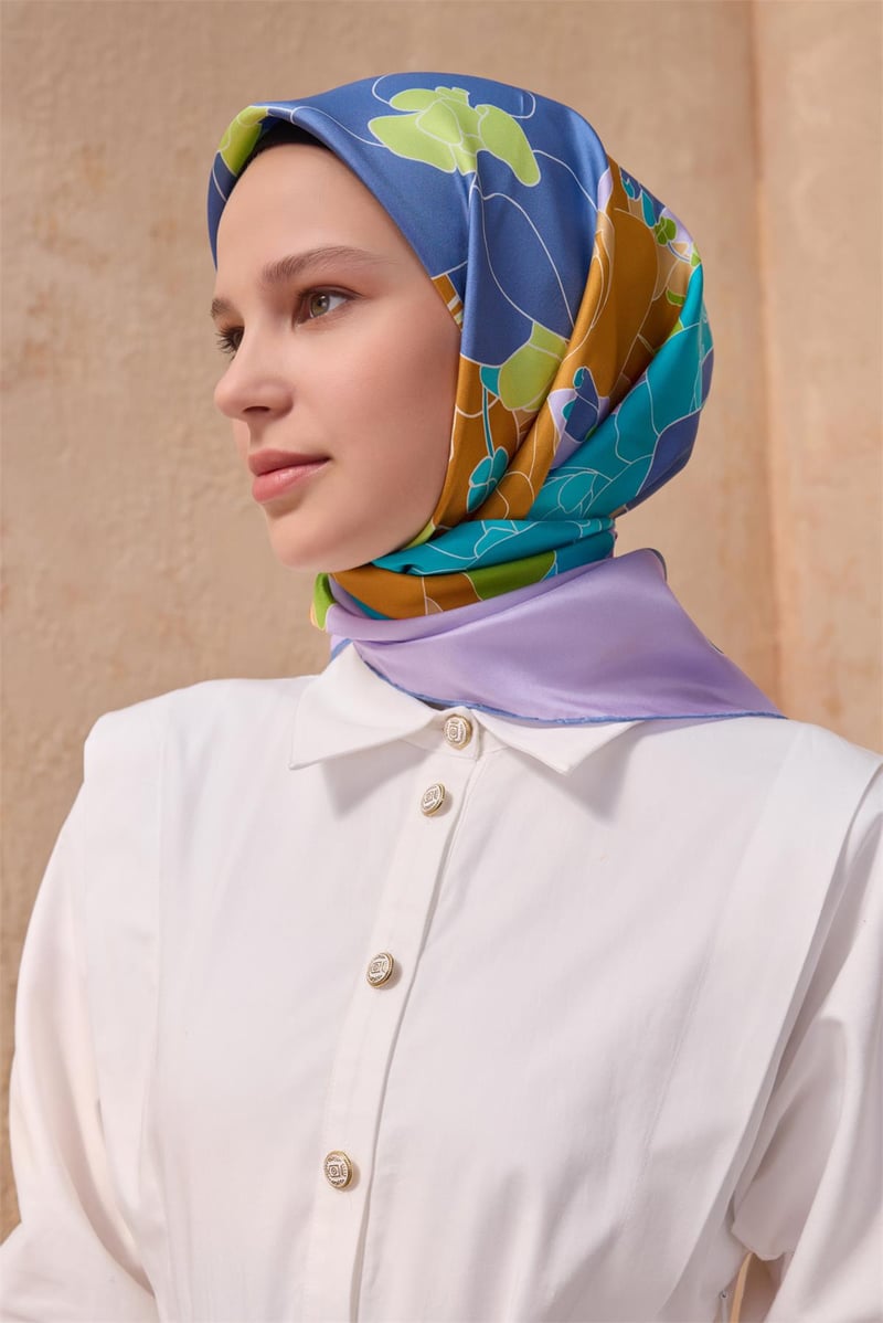 {URUNSEO_TITLE} | BELLI | BELLİ İPEK EŞARP | BELLİ ÇIÇEK DESENI İPEK EŞARP 4127D TWILL - 88