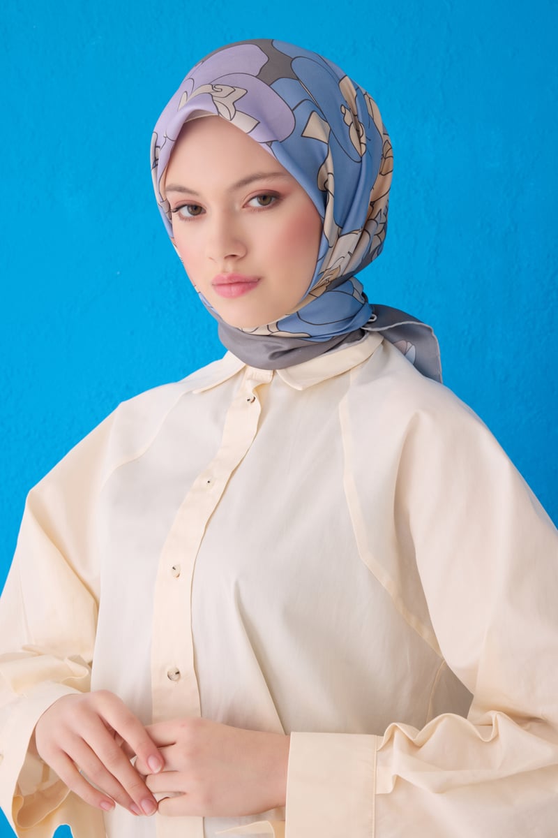 {URUNSEO_TITLE} | BELLI | BELLİ İPEK EŞARP | BELLİ ÇIÇEK DESENI İPEK EŞARP 4127D TWILL - 88