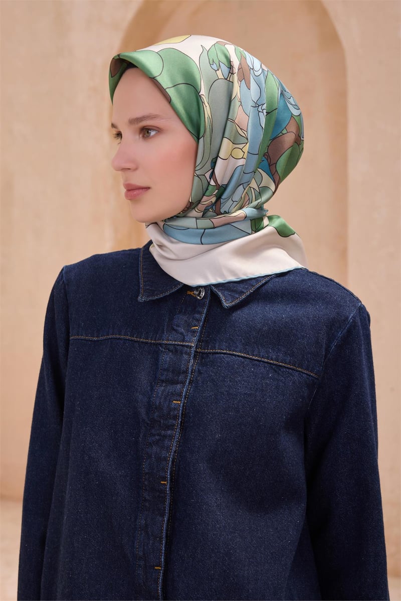{URUNSEO_TITLE} | BELLI | BELLİ İPEK EŞARP | BELLİ ÇIÇEK DESENI İPEK EŞARP 4127D TWILL - 88