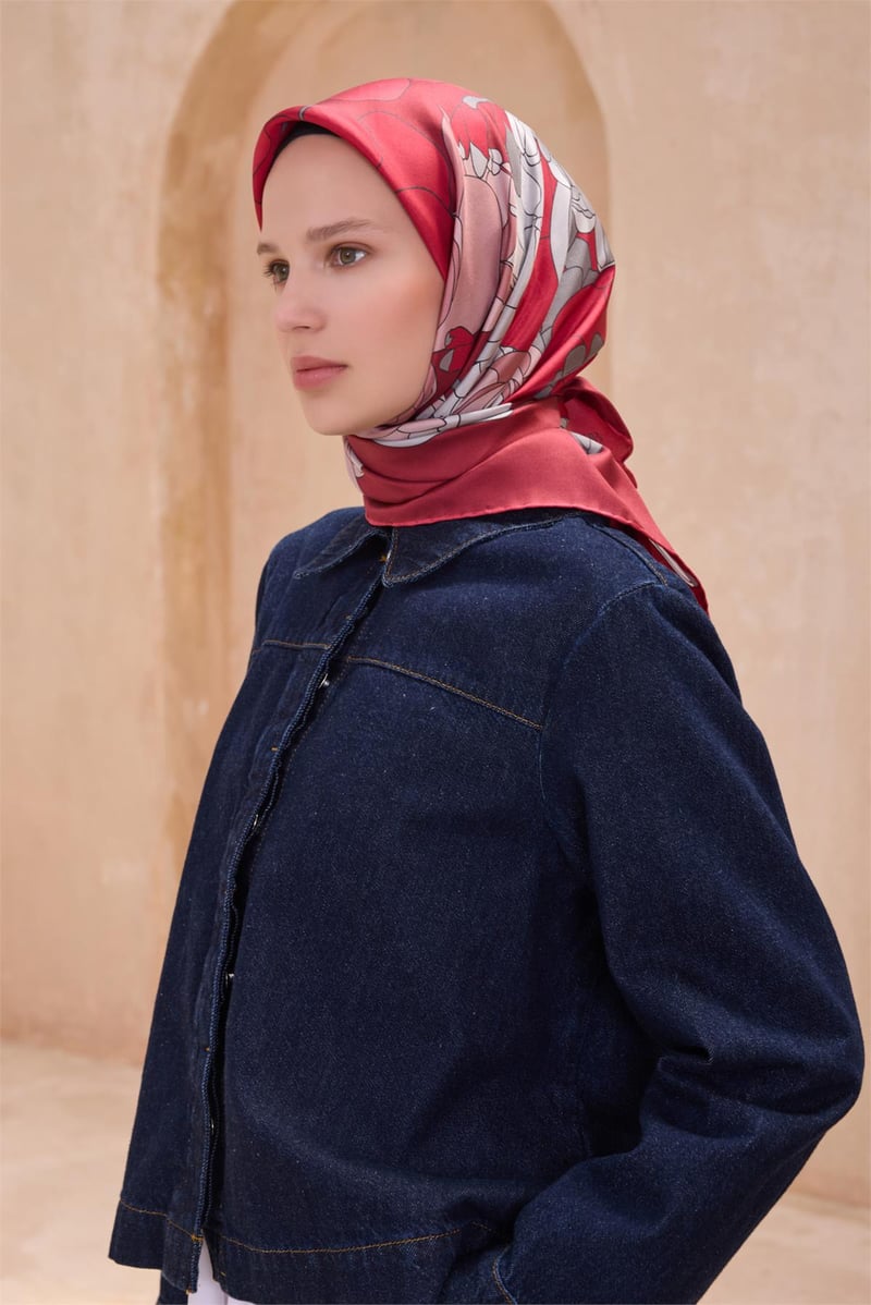 {URUNSEO_TITLE} | BELLI | BELLİ İPEK EŞARP | BELLİ ÇIÇEK DESENI İPEK EŞARP 4127D TWILL - 88