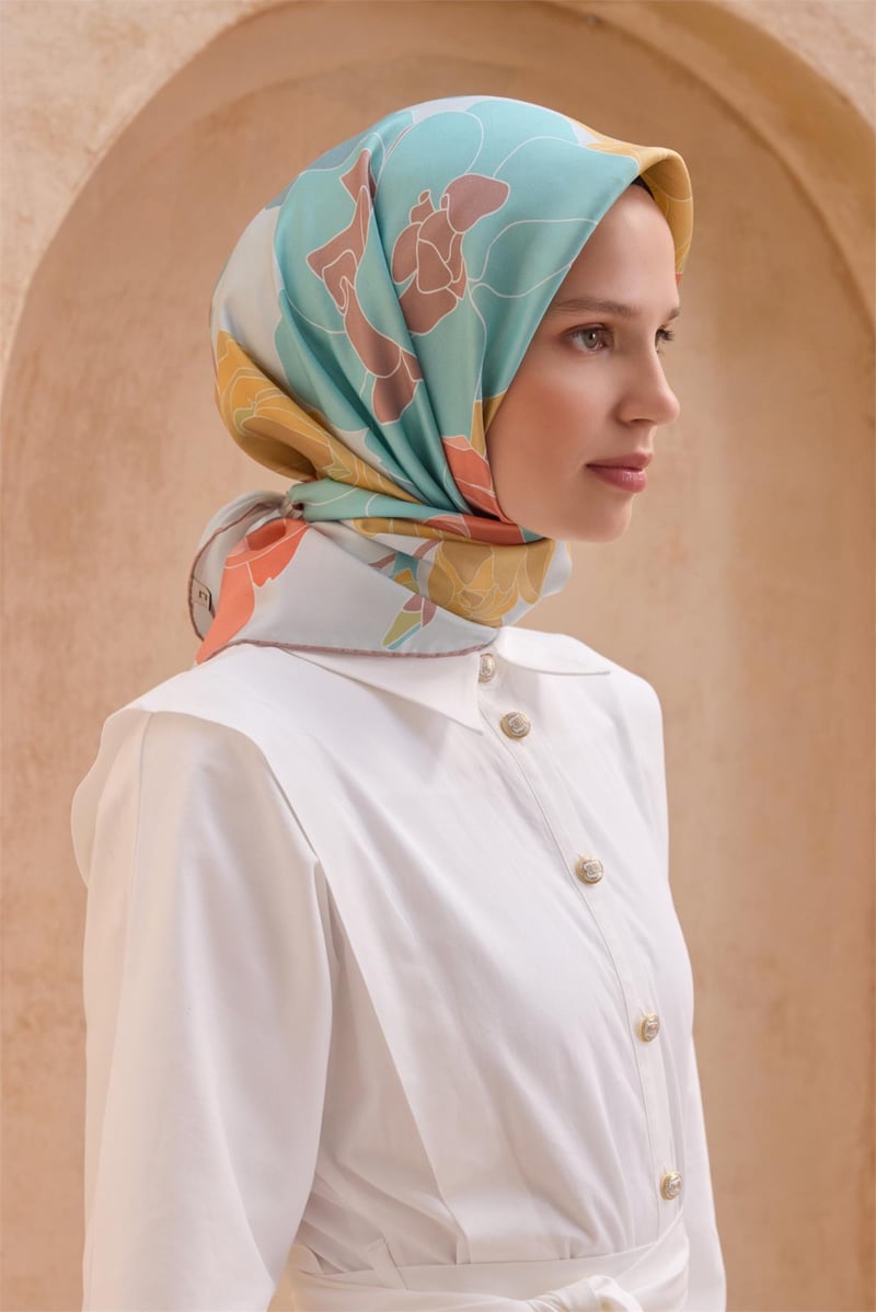 {URUNSEO_TITLE} | BELLI | BELLİ İPEK EŞARP | BELLİ ÇIÇEK DESENI İPEK EŞARP 4127D TWILL - 88