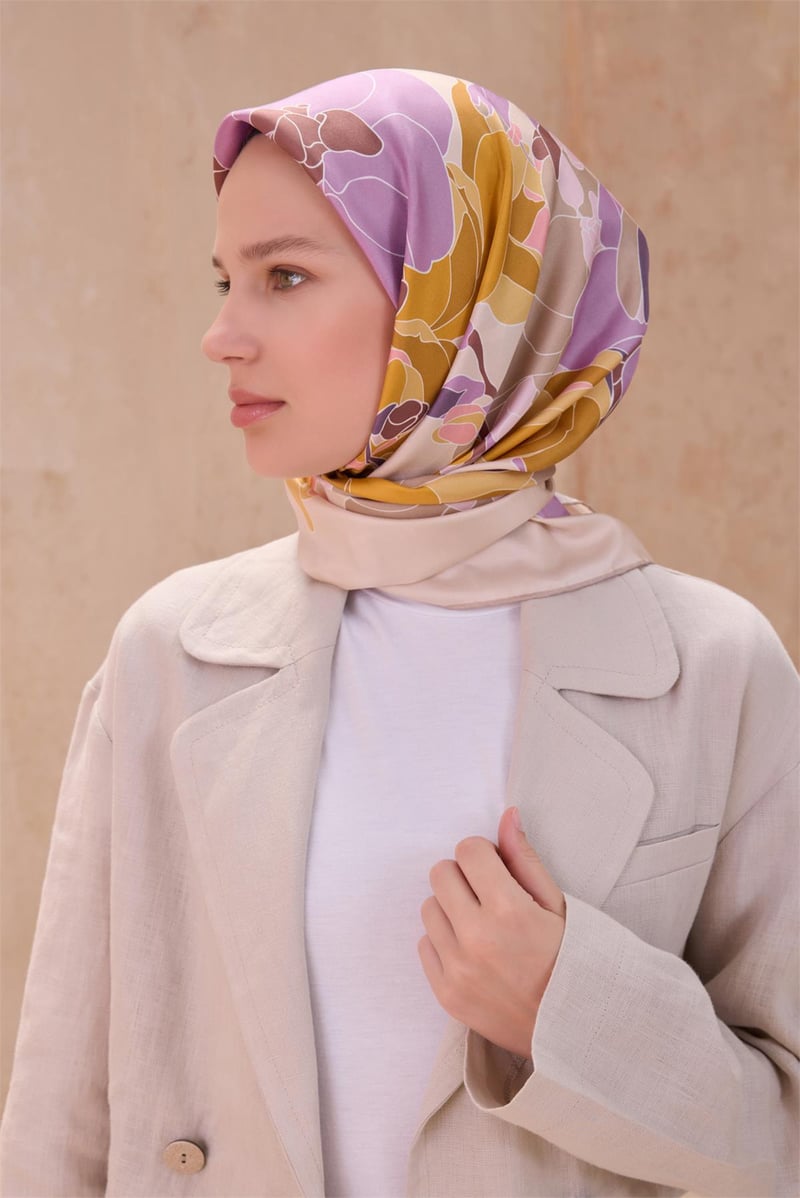 {URUNSEO_TITLE} | BELLI | BELLİ İPEK EŞARP | BELLİ ÇIÇEK DESENI İPEK EŞARP 4127D TWILL - 88