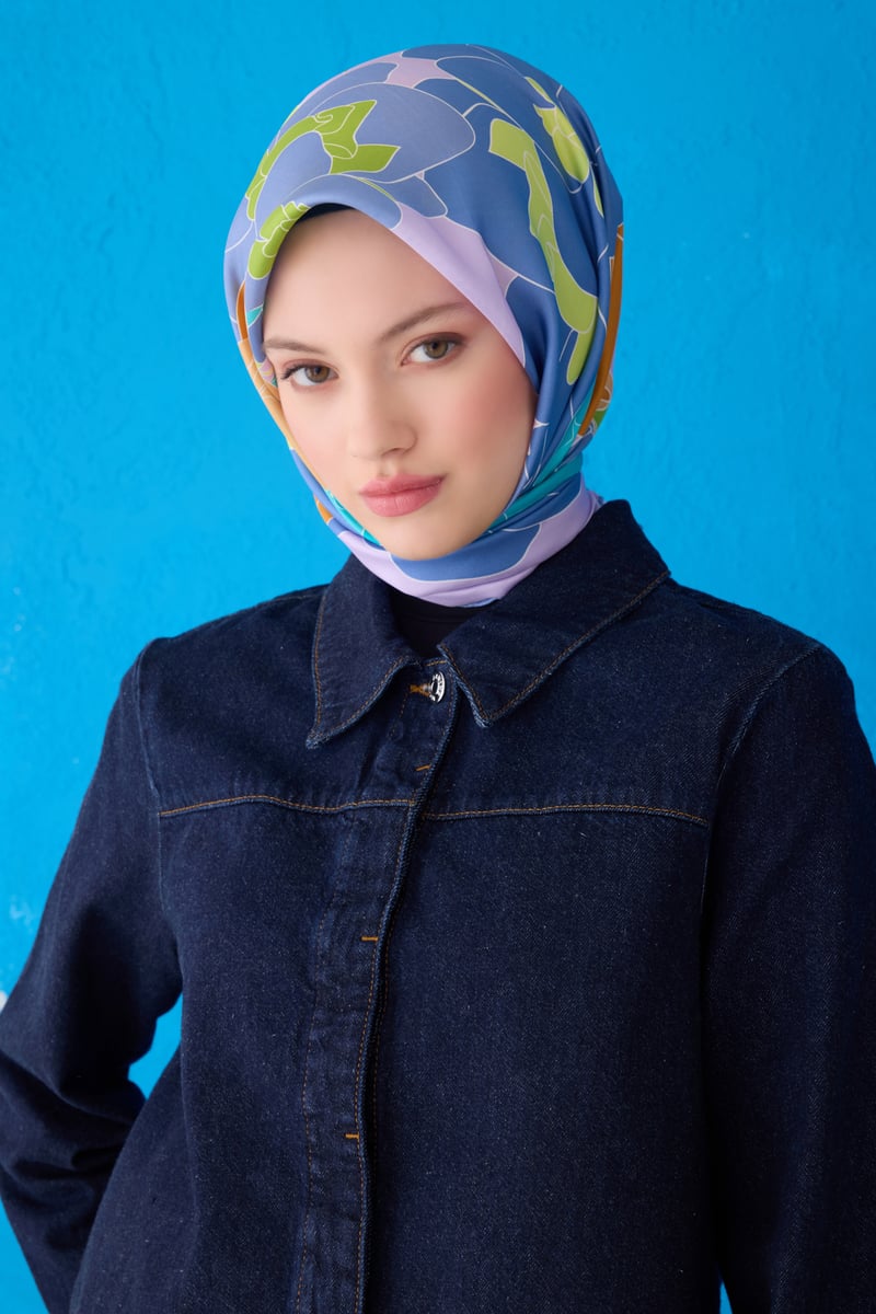 {URUNSEO_TITLE} | BELLI | BELLİ İPEK EŞARP | BELLİ ÇIÇEK DESENI İPEK EŞARP 4127D TWILL - 88