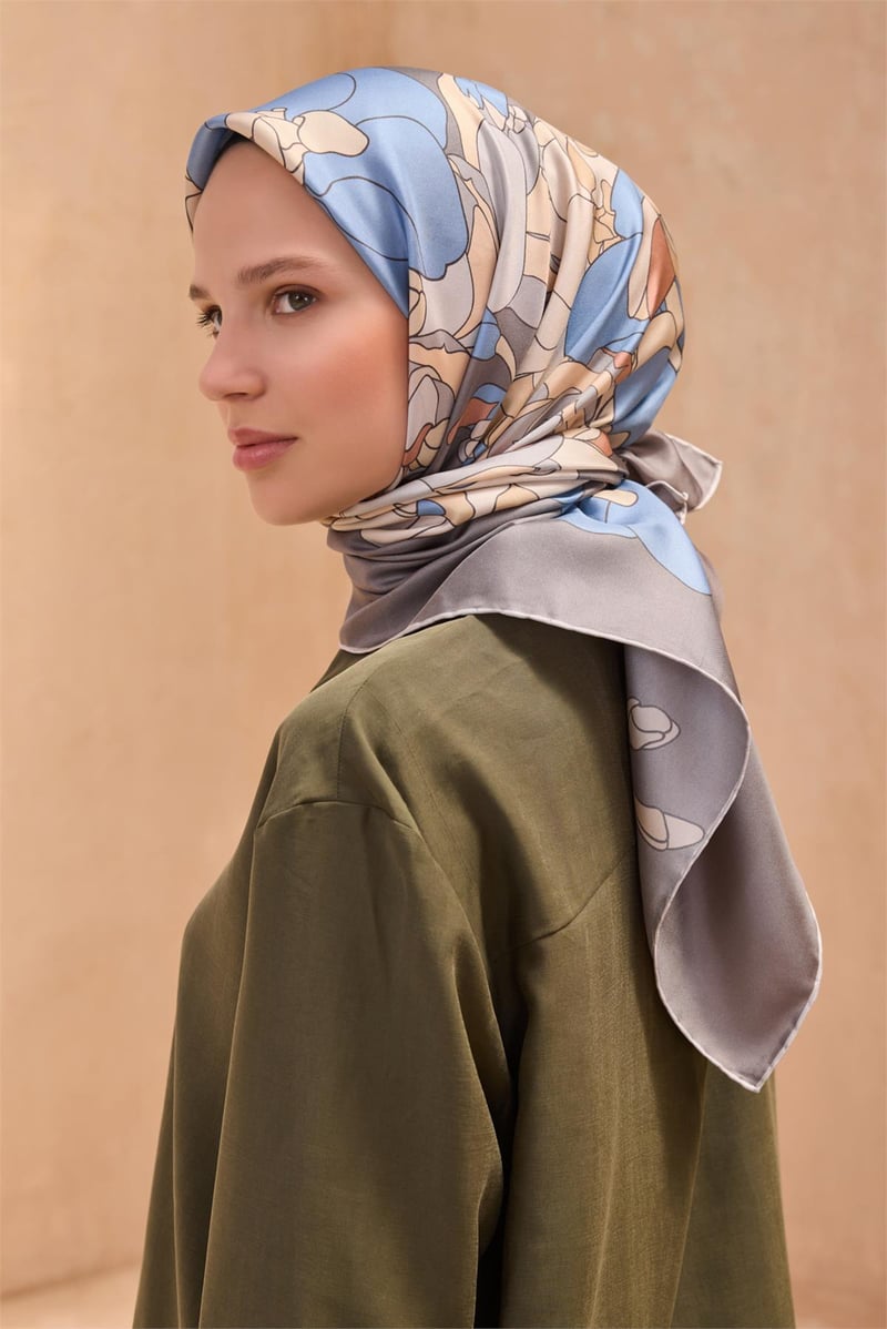 {URUNSEO_TITLE} | BELLI | BELLİ İPEK EŞARP | BELLİ ÇIÇEK DESENI İPEK EŞARP 4127D TWILL - 88