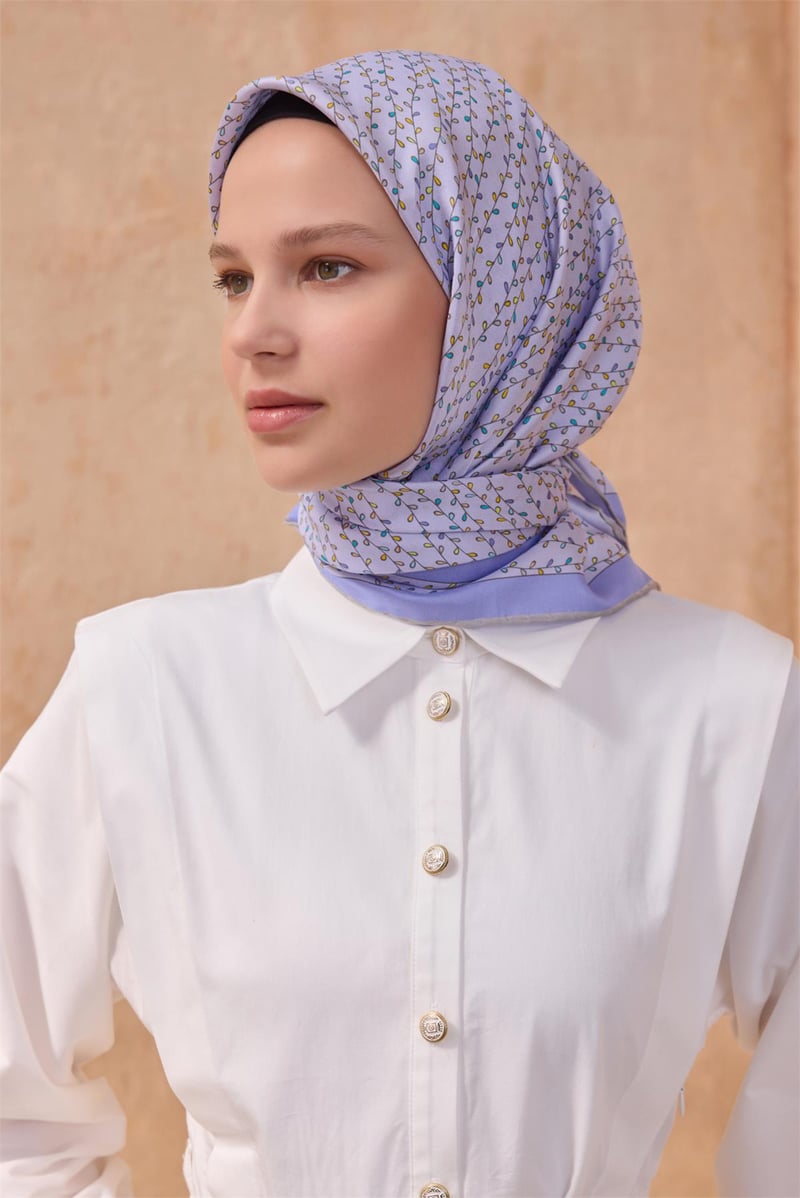 {URUNSEO_TITLE} | BELLI | BELLİ İPEK EŞARP | BELLİ ÇIÇEK DESENI İPEK EŞARP 4128D TWILL - 86