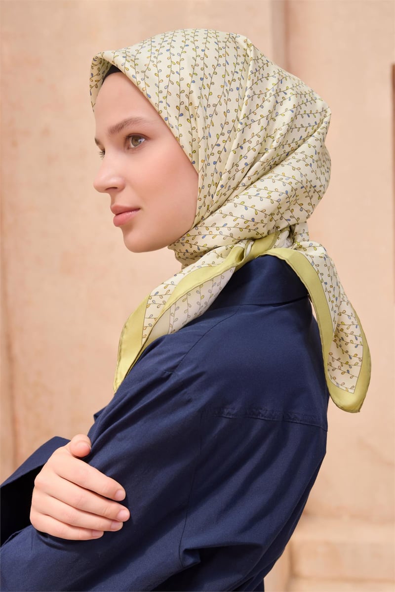{URUNSEO_TITLE} | BELLI | BELLİ İPEK EŞARP | BELLİ ÇIÇEK DESENI İPEK EŞARP 4128D TWILL - 86