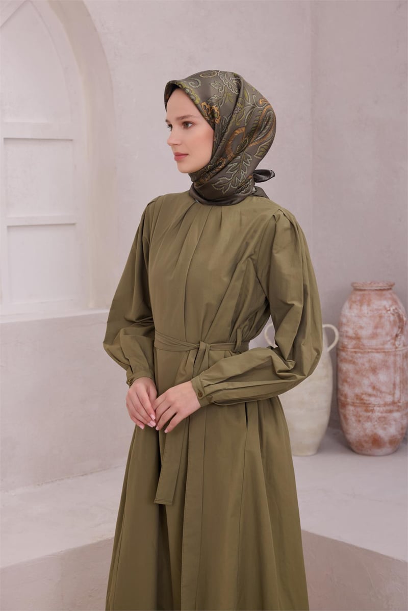 {URUNSEO_TITLE} | BELLI | BELLİ İPEK EŞARP | BELLİ ÇİÇEKLİ DESEN İPEK EŞARP 4207D (TWILL) HAKİ - 82