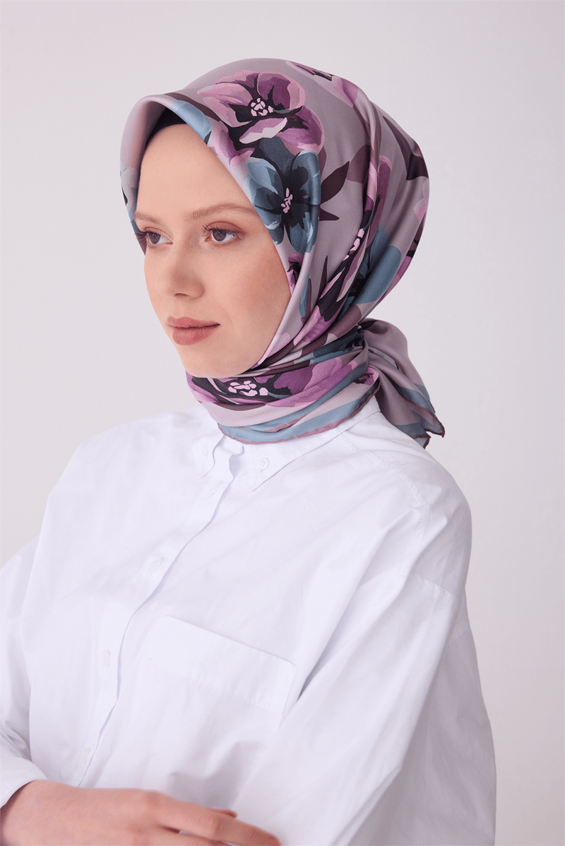 Belli Çok Renkli Çiçek Desen %100 Twill İpek Eşarp 4330-85
