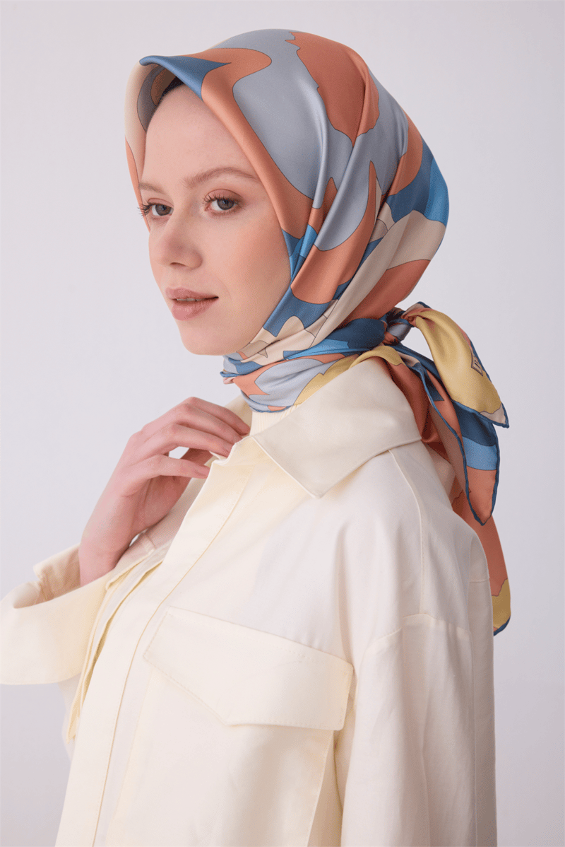 Belli Çok Renkli Çiçek Desen %100 Twill İpek Eşarp 4306-07