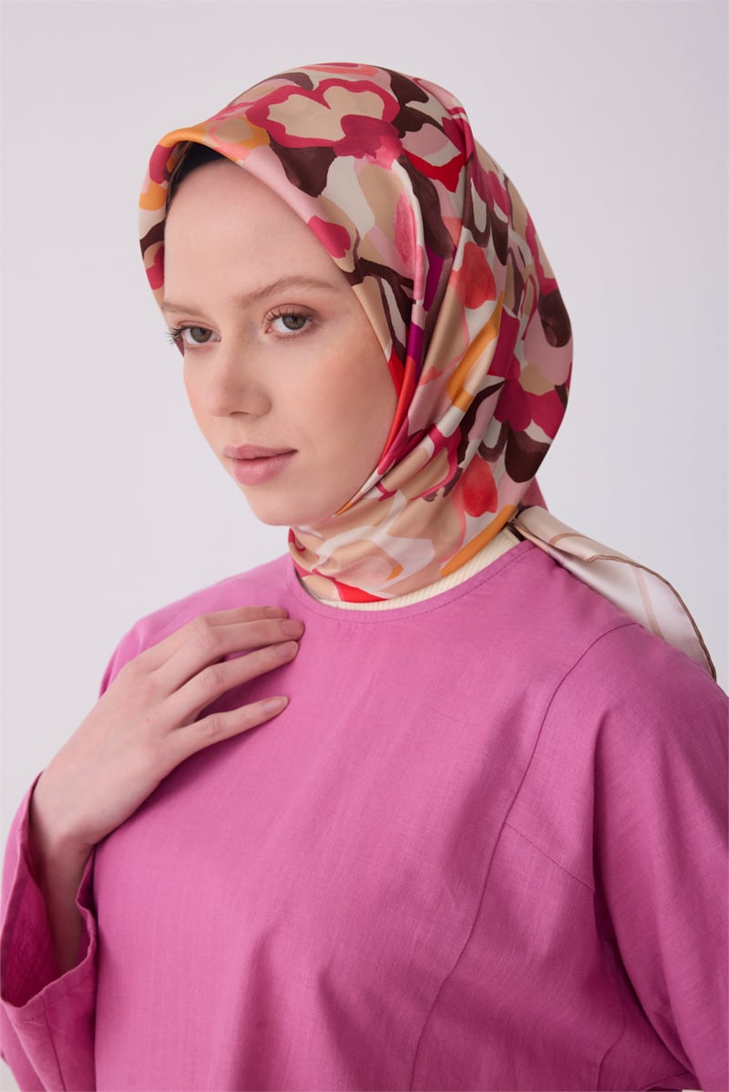 Belli Çok Renkli Çiçek Desen %100 Twill İpek Eşarp 4312-35