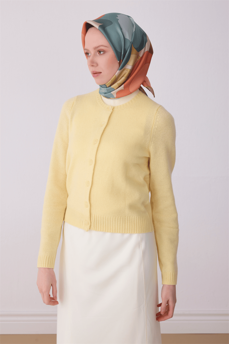 Belli Çok Renkli Çiçek Desen %100 Twill İpek Eşarp 4306-80