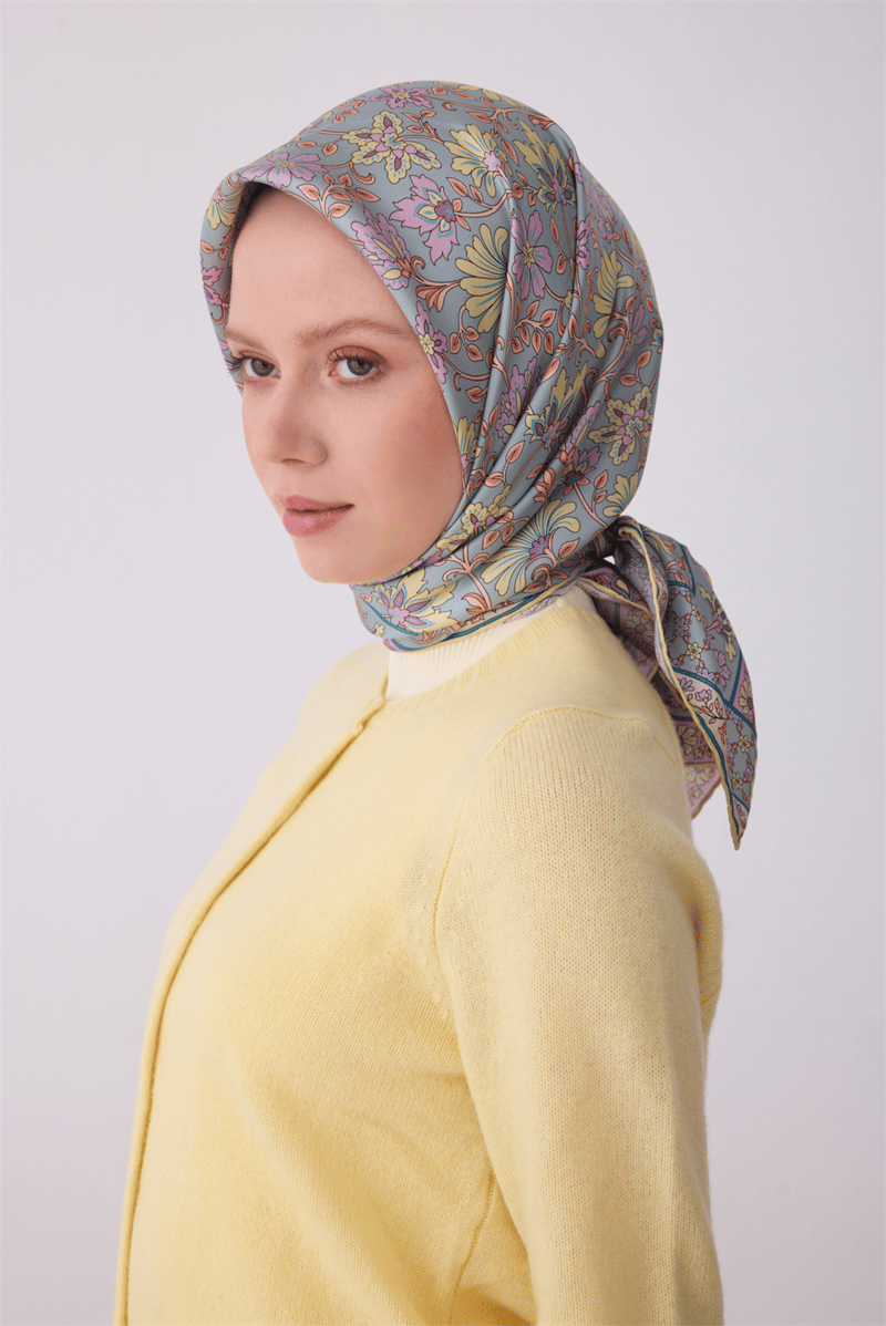Belli Çok Renkli Etnik Desen %100 Twill İpek Eşarp 4314-80