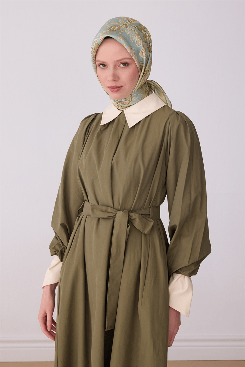 Belli Çok Renkli Etnik Desen %100 Twill İpek Eşarp 4304-53