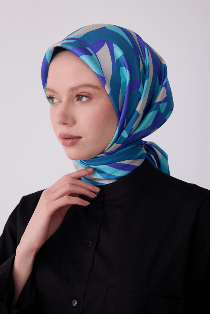 Belli Çok Renkli Geometrik Desen %100 Twill İpek Eşarp 4327-51