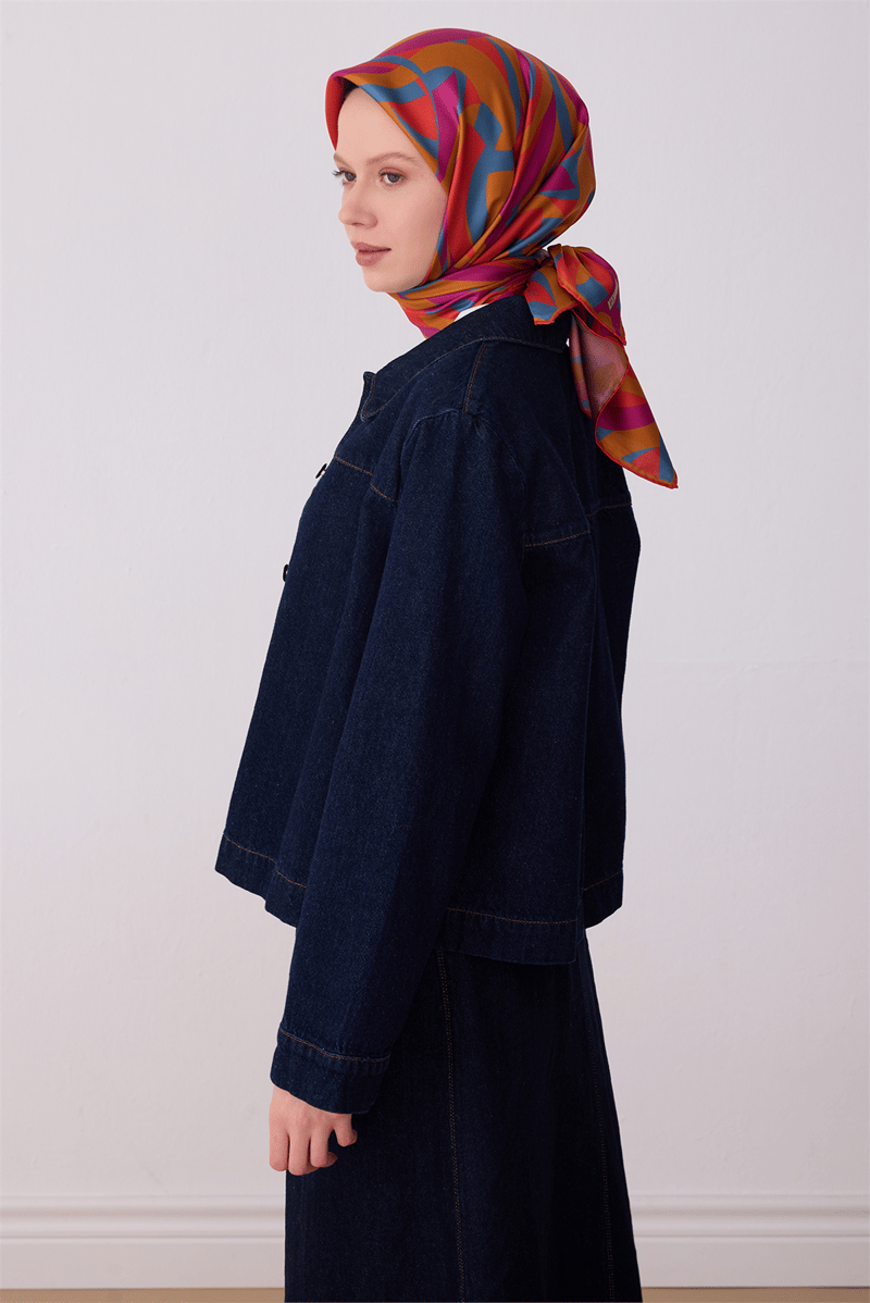 Belli Çok Renkli Geometrik Desen %100 Twill İpek Eşarp 4327-83