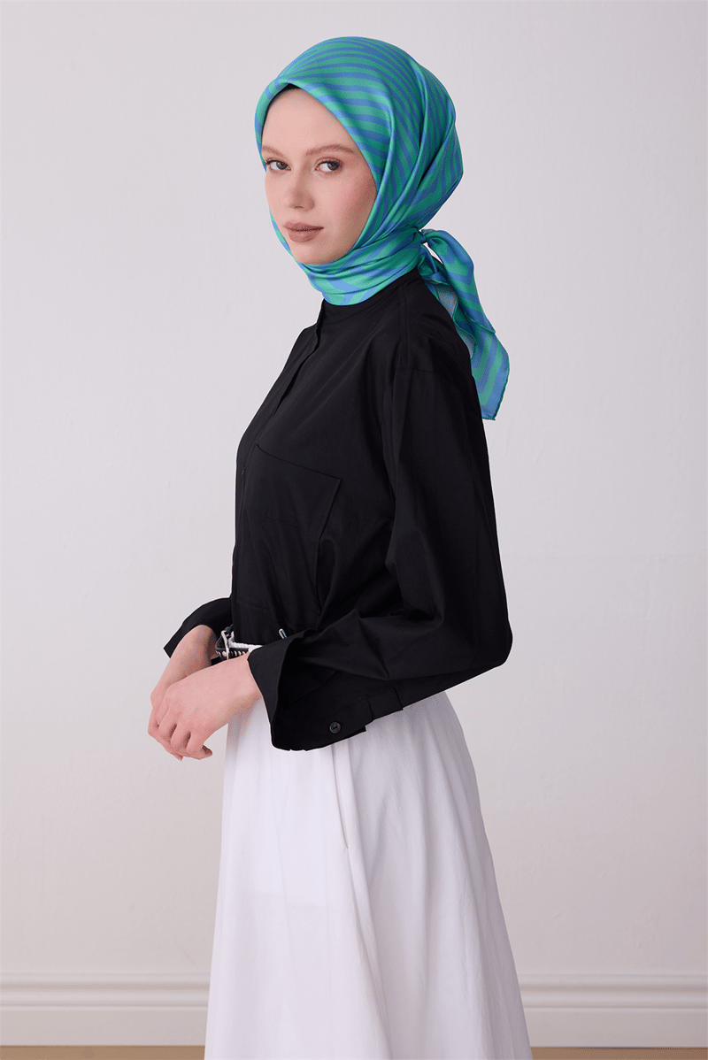 Belli Çok Renkli Geometrik Desen %100 Twill İpek Eşarp 4325-53