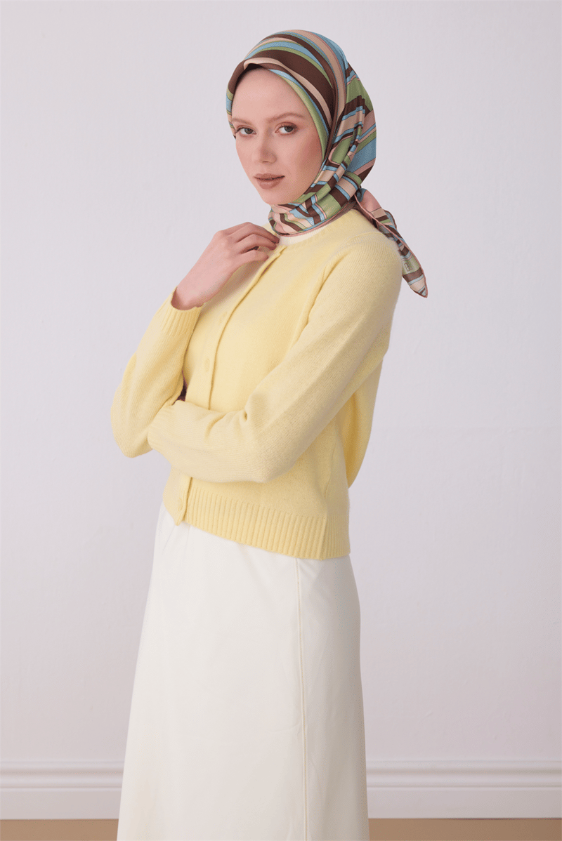 Belli Çok Renkli Geometrik Desen %100 Twill İpek Eşarp 4311-01
