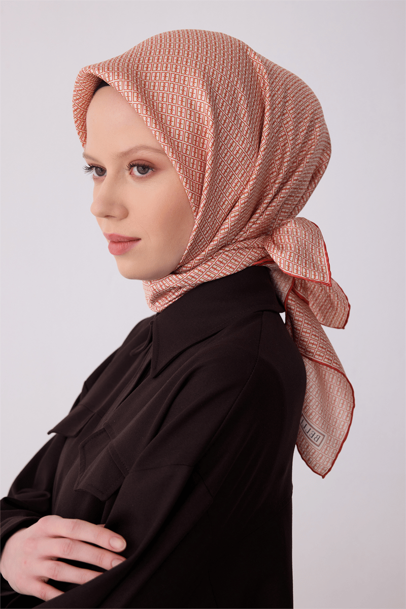 Belli Çok Renkli Monogram Desen %100 Twill İpek Eşarp 4321-84