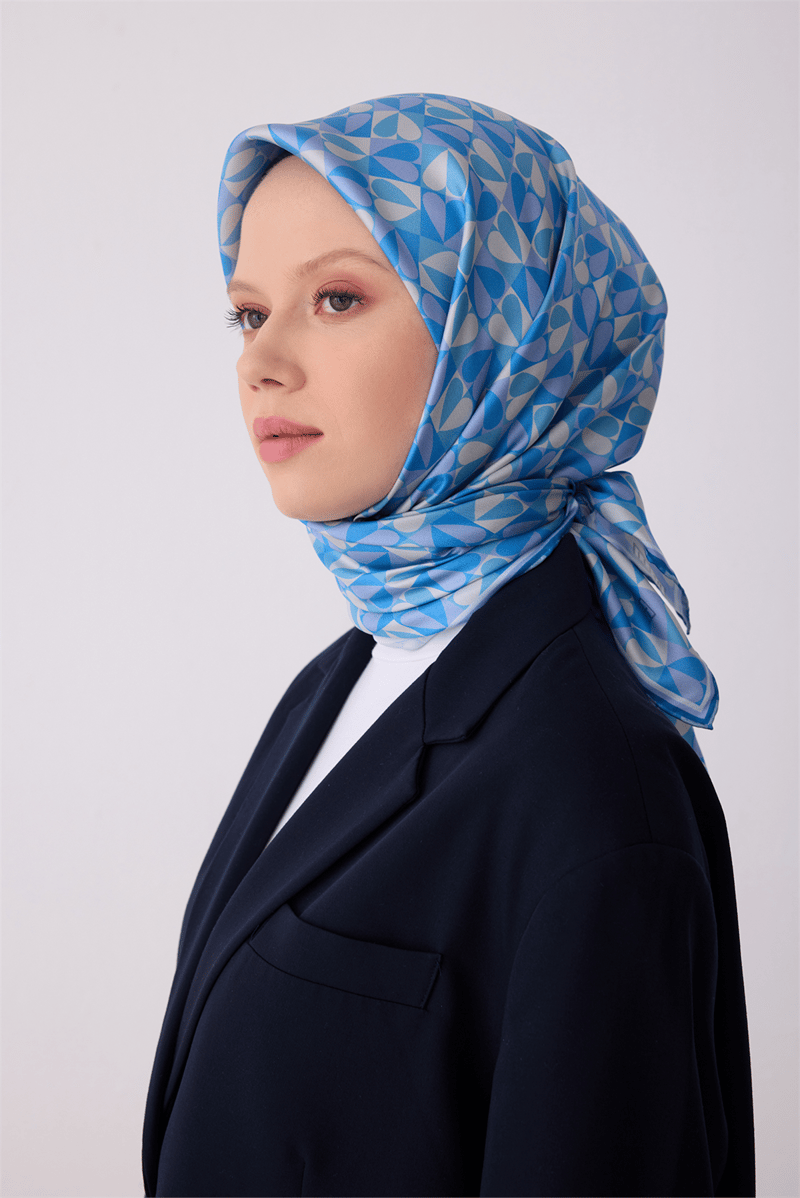 Belli Çok Renkli Obje Desen %100 Twill İpek Eşarp 4322-33