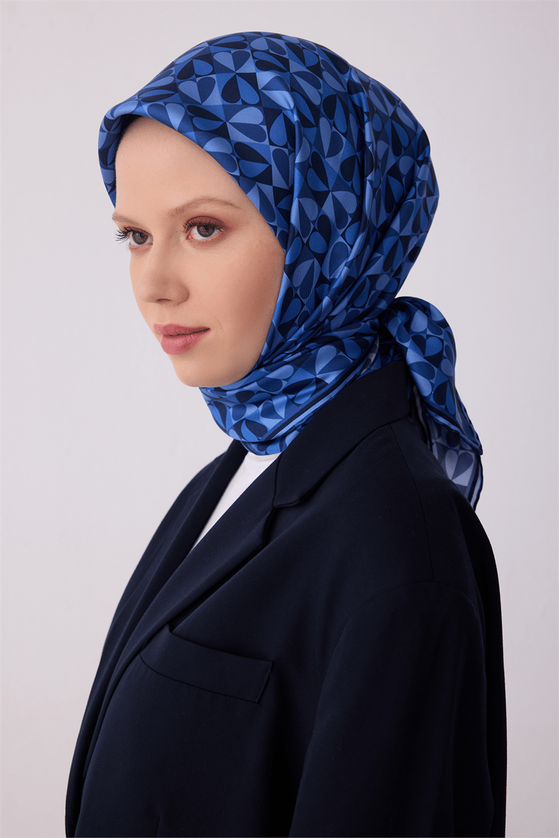 Belli Çok Renkli Obje Desen %100 Twill İpek Eşarp 4322-56