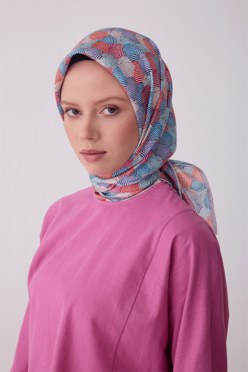 Belli Çok Renkli Obje Desen %100 Twill İpek Eşarp 4313-34