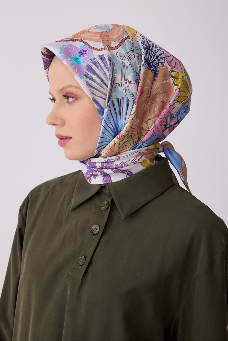 Belli Çok Renkli Obje Desen %100 Twill İpek Eşarp 4324-32