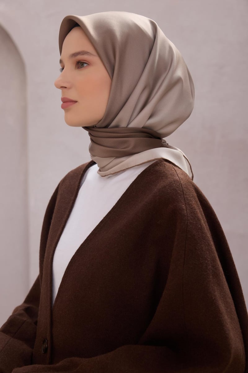 {URUNSEO_TITLE} | BELLI | BELLİ İPEK EŞARP | BELLİ DEGRADE DESEN İPEK EŞARP 4224D (TWILL) VİZON - 32