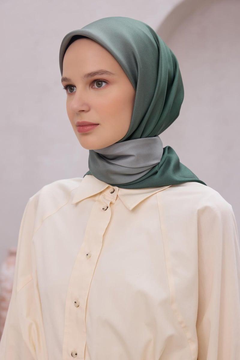 {URUNSEO_TITLE} | BELLI | BELLİ İPEK EŞARP | BELLİ DEGRADE DESEN İPEK EŞARP 4224D (TWILL) YEŞİL - 51