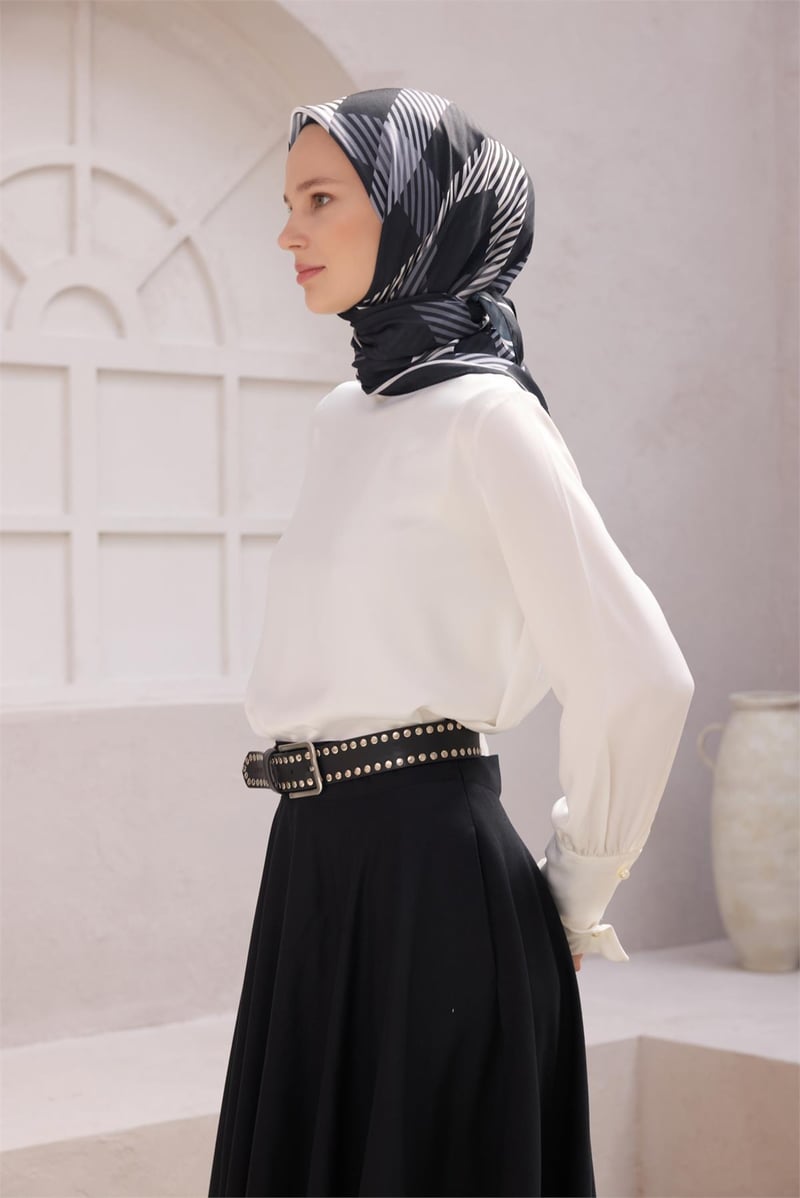 {URUNSEO_TITLE} | BELLI | POLYESTER EŞARP | BELLİ EKOSE DESEN NOVA SİYAH EŞARP 1005