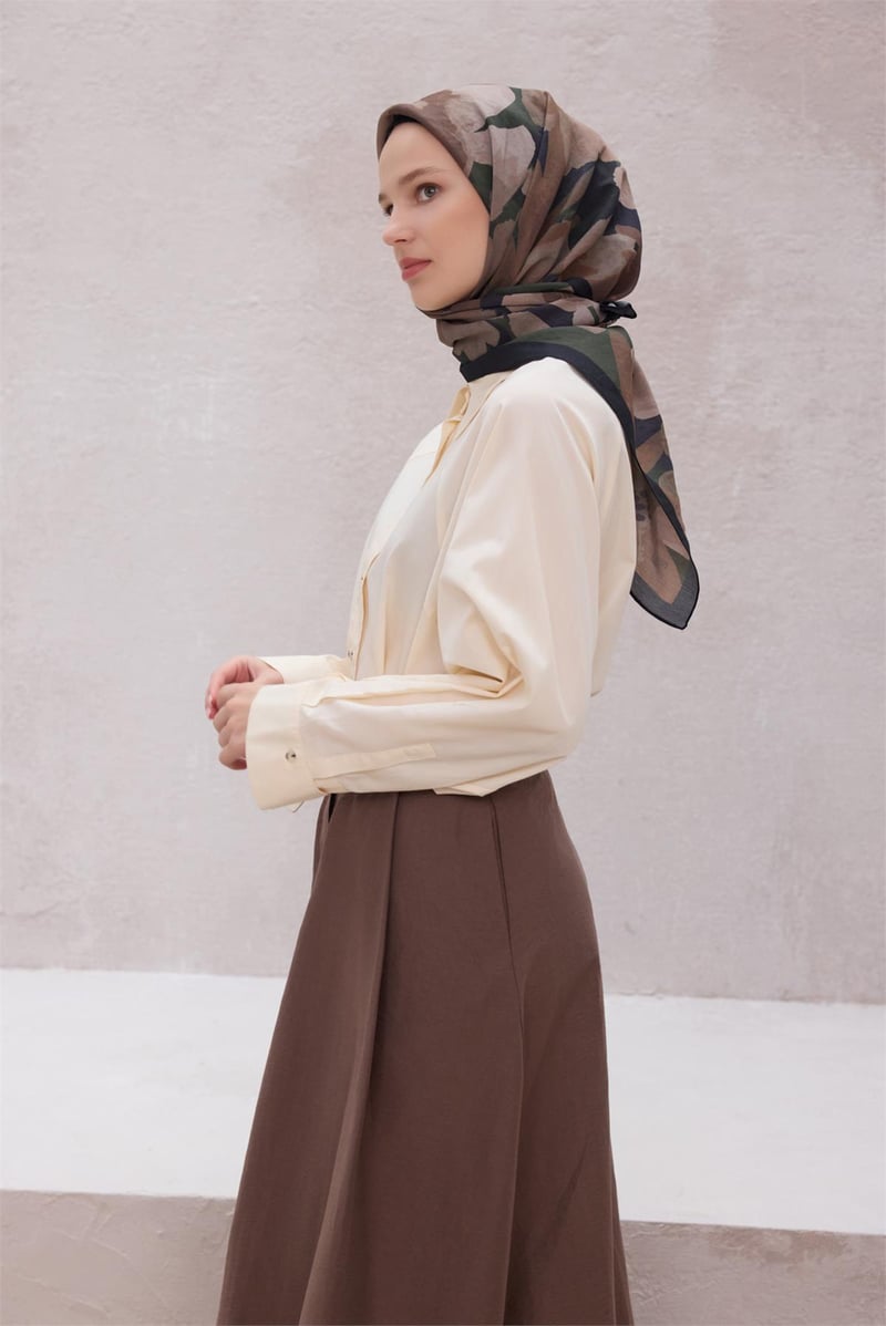 {URUNSEO_TITLE} | BELLI | POLYESTER EŞARP | BELLİ FRESH ÇİÇEK DESEN SİYAH-VİZON MODAL EŞARP 20