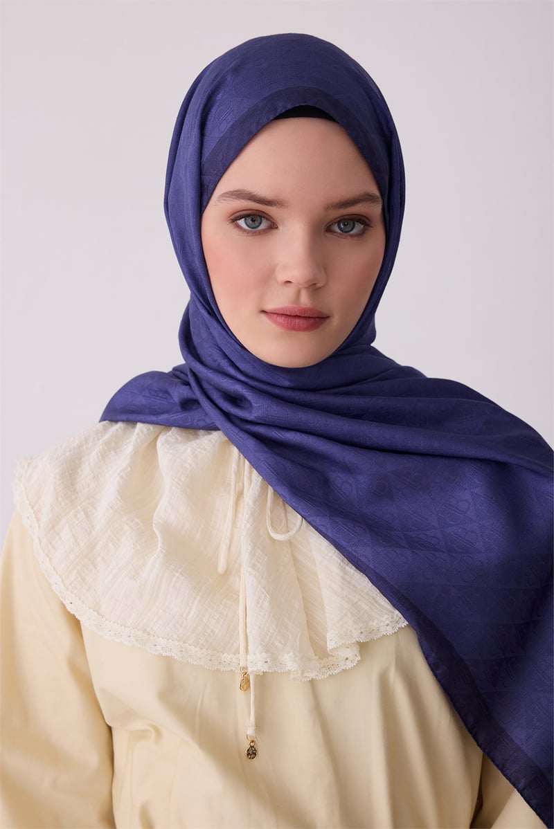 BELLİ FRESH MONOGRAM EŞARP