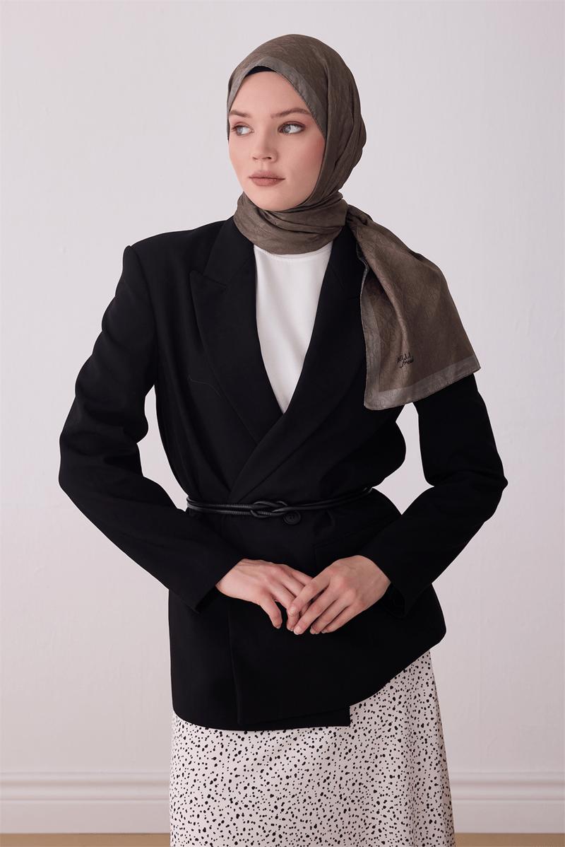 BELLİ FRESH MONOGRAM EŞARP
