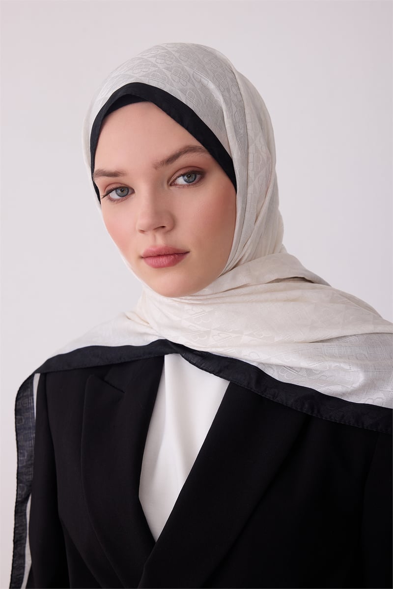 BELLİ FRESH MONOGRAM EŞARP