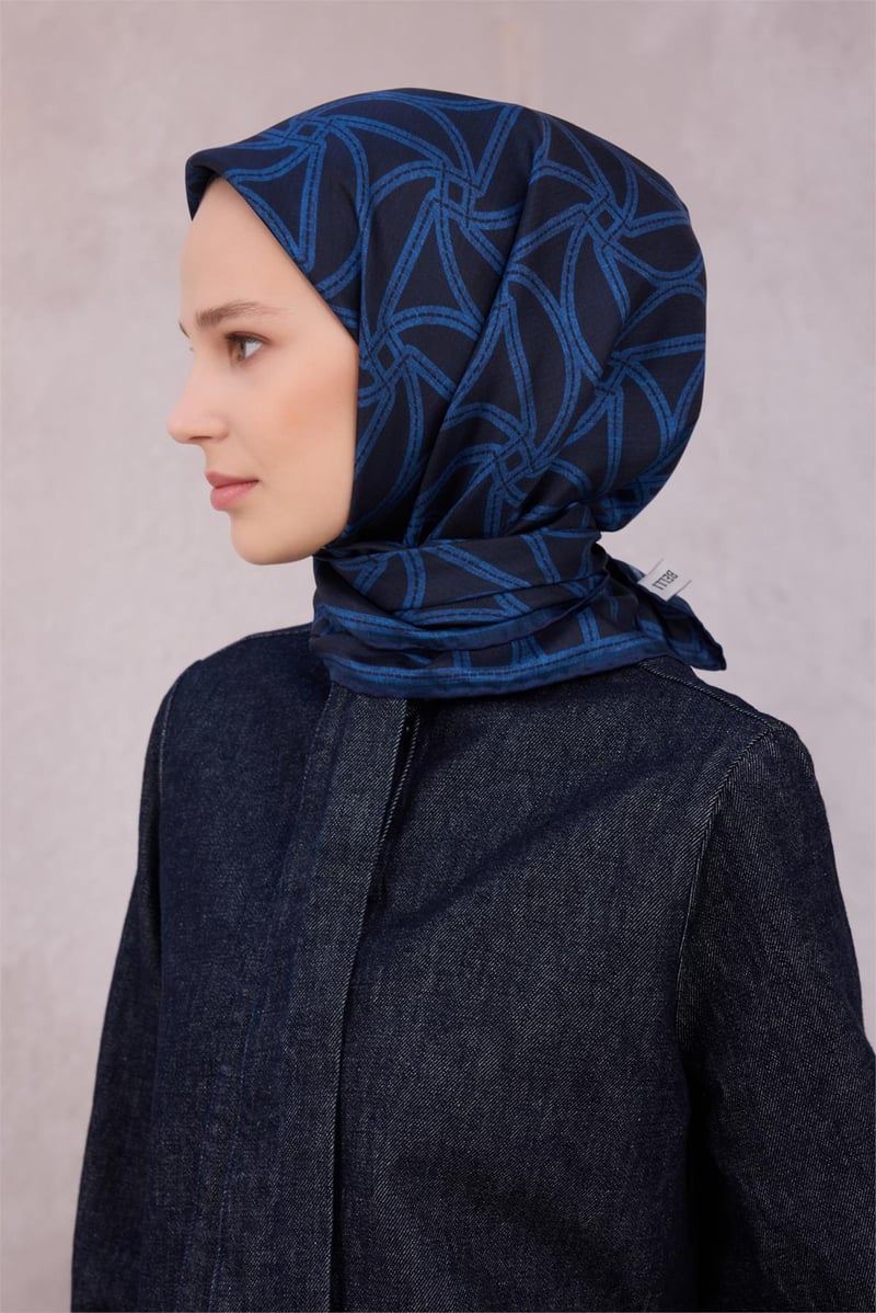 {URUNSEO_TITLE} | BELLI | BELLİ İPEK EŞARP | BELLİ GEOMETİK DESEN İPEK EŞARP 4221D (TWILL) LACİVERT - 56