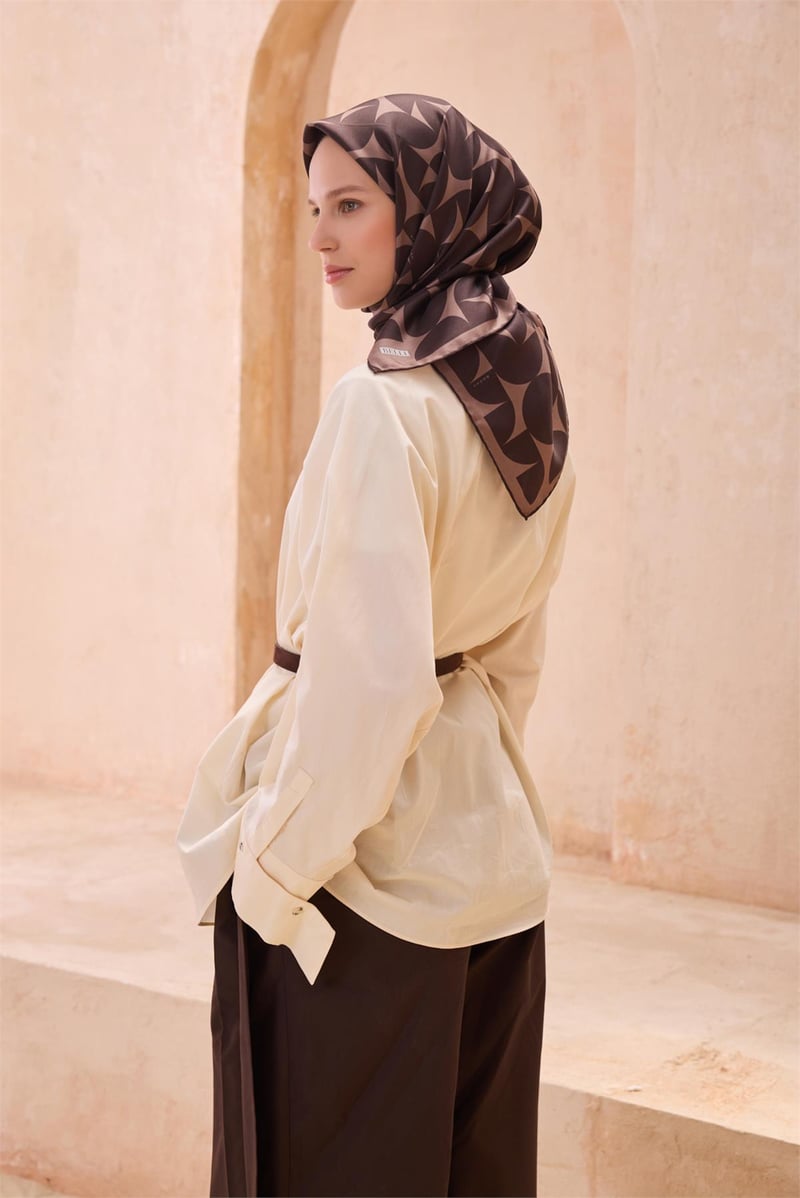 {URUNSEO_TITLE} | BELLI | BELLİ İPEK EŞARP | BELLİ GEOMETRIK DESEN İPEK EŞARP 4117D TWILL - 86