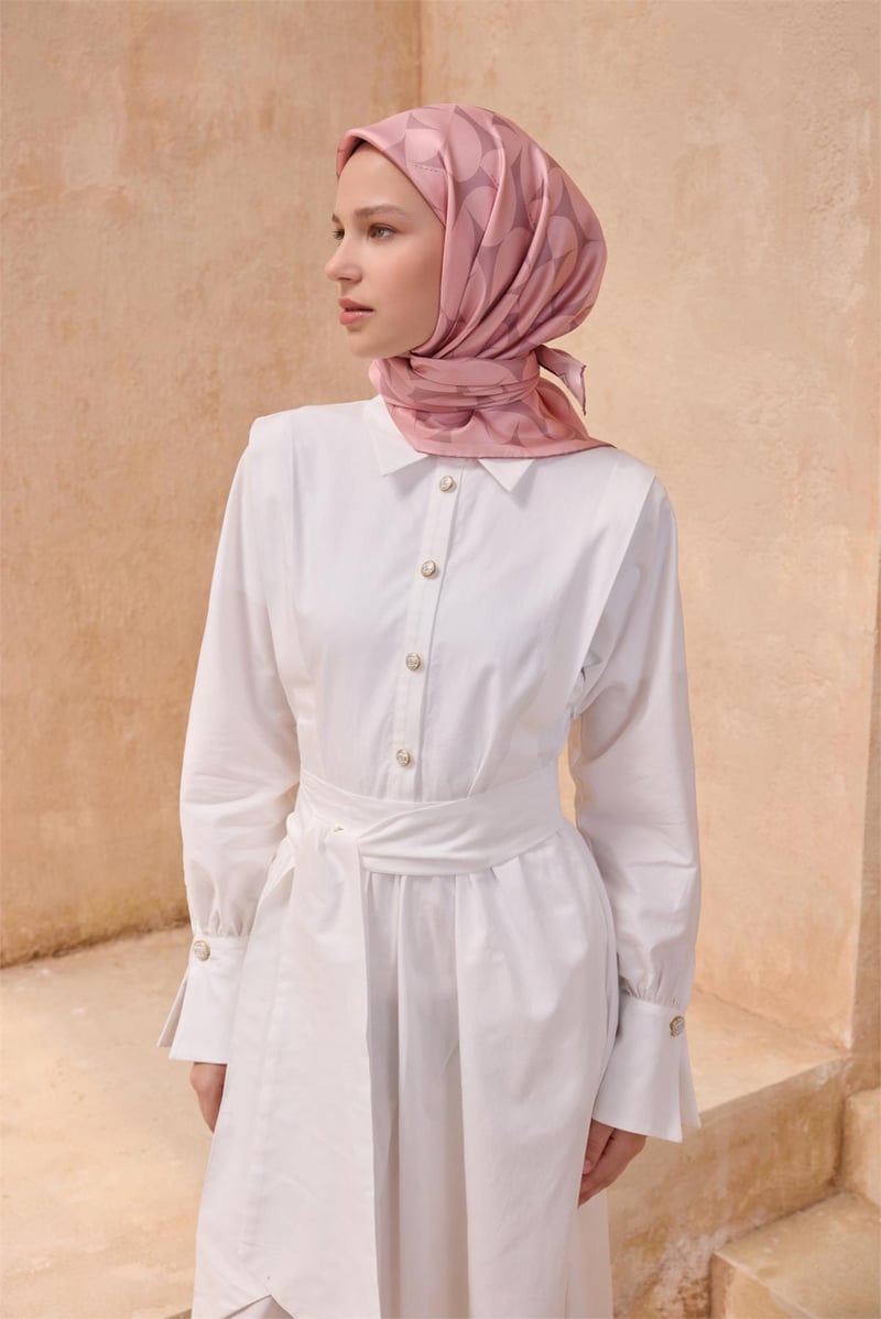 {URUNSEO_TITLE} | BELLI | BELLİ İPEK EŞARP | BELLİ GEOMETRIK DESEN İPEK EŞARP 4117D TWILL - 86