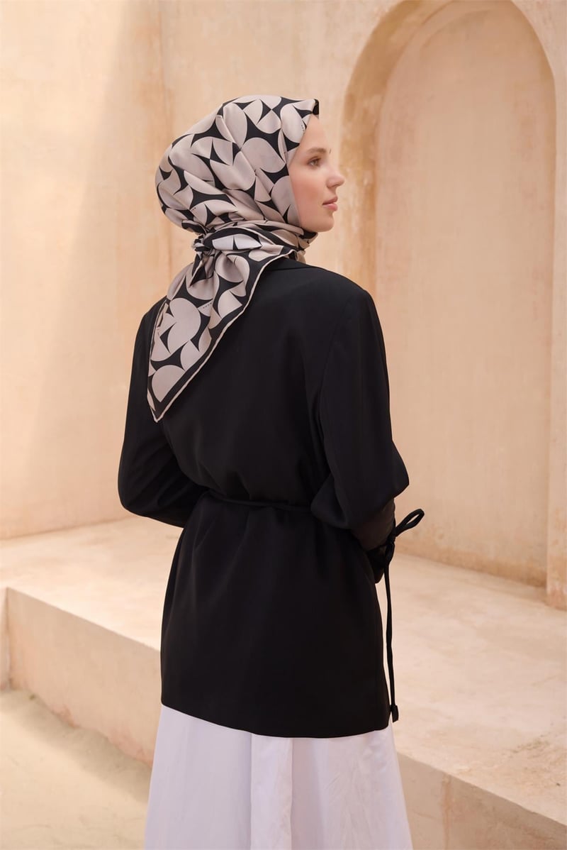{URUNSEO_TITLE} | BELLI | BELLİ İPEK EŞARP | BELLİ GEOMETRIK DESEN İPEK EŞARP 4117D TWILL - 86