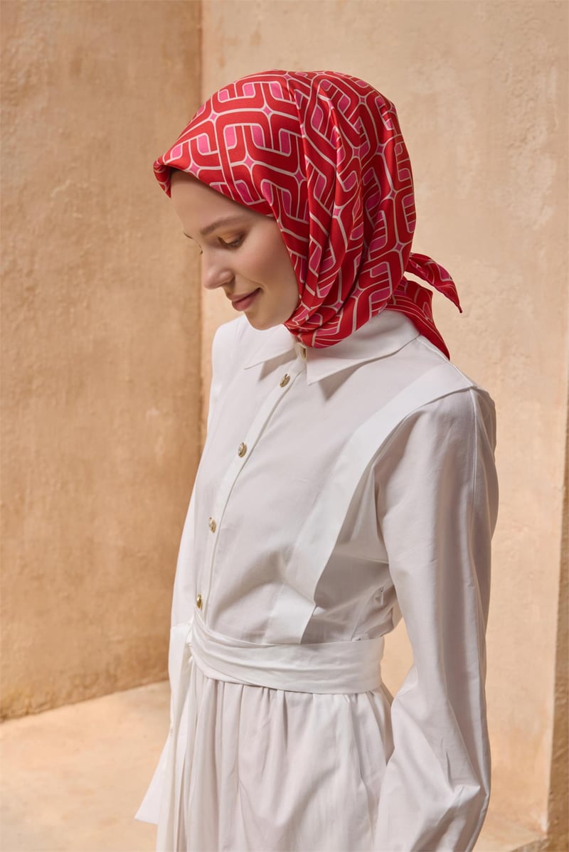 {URUNSEO_TITLE} | BELLI | BELLİ İPEK EŞARP | BELLİ GEOMETRIK DESEN İPEK EŞARP 4118D TWILL - 88