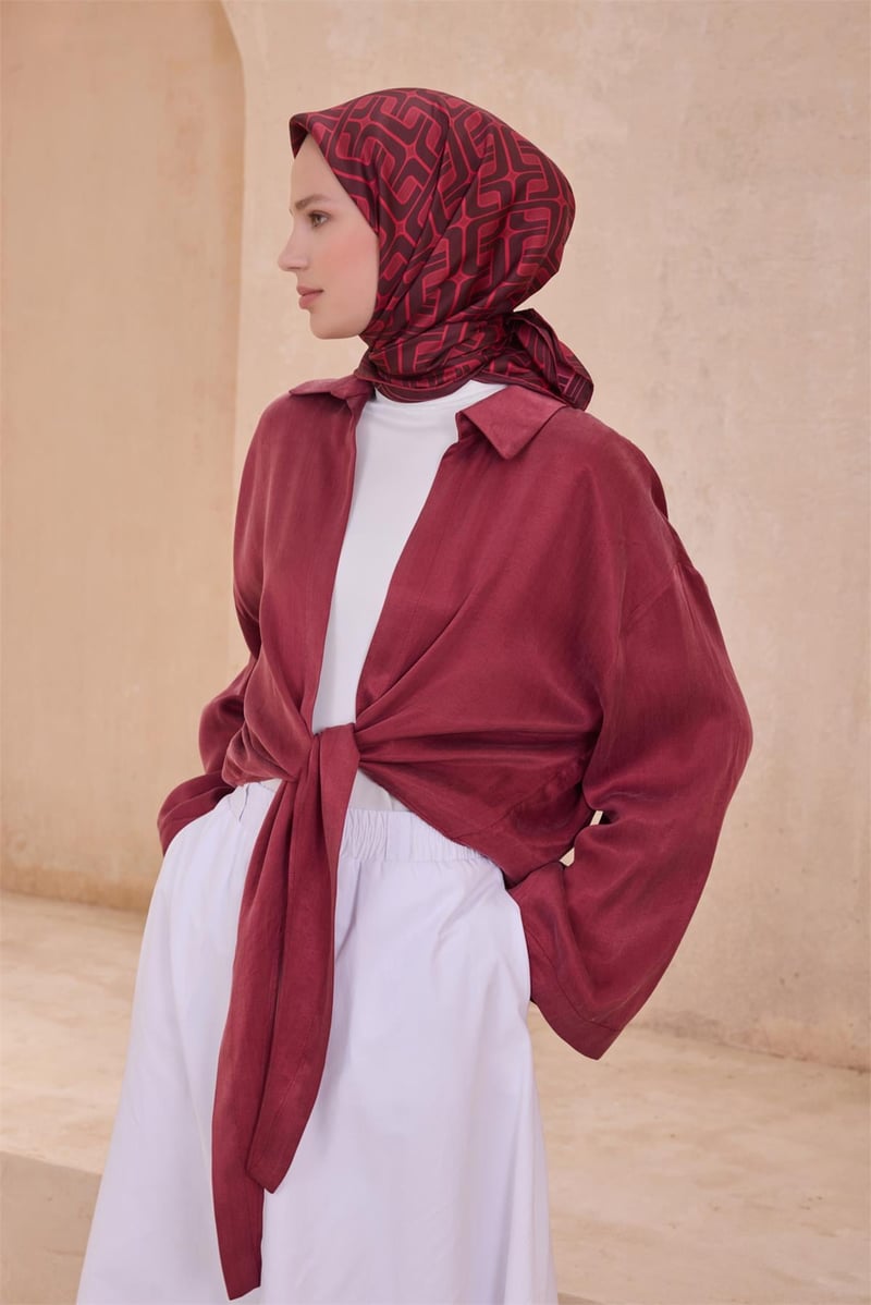 {URUNSEO_TITLE} | BELLI | BELLİ İPEK EŞARP | BELLİ GEOMETRIK DESEN İPEK EŞARP 4118D TWILL - 88