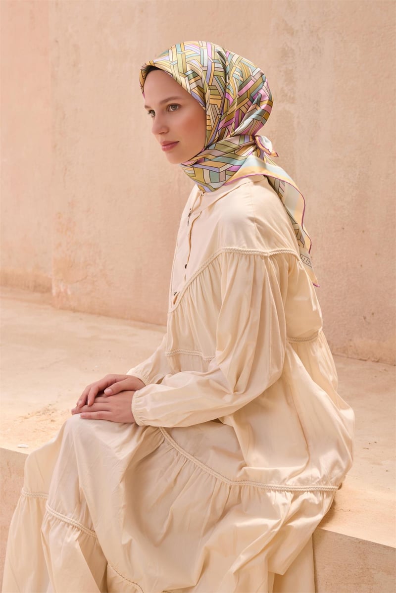 {URUNSEO_TITLE} | BELLI | BELLİ İPEK EŞARP | BELLİ GEOMETRIK DESEN İPEK EŞARP 4119D TWILL - 84