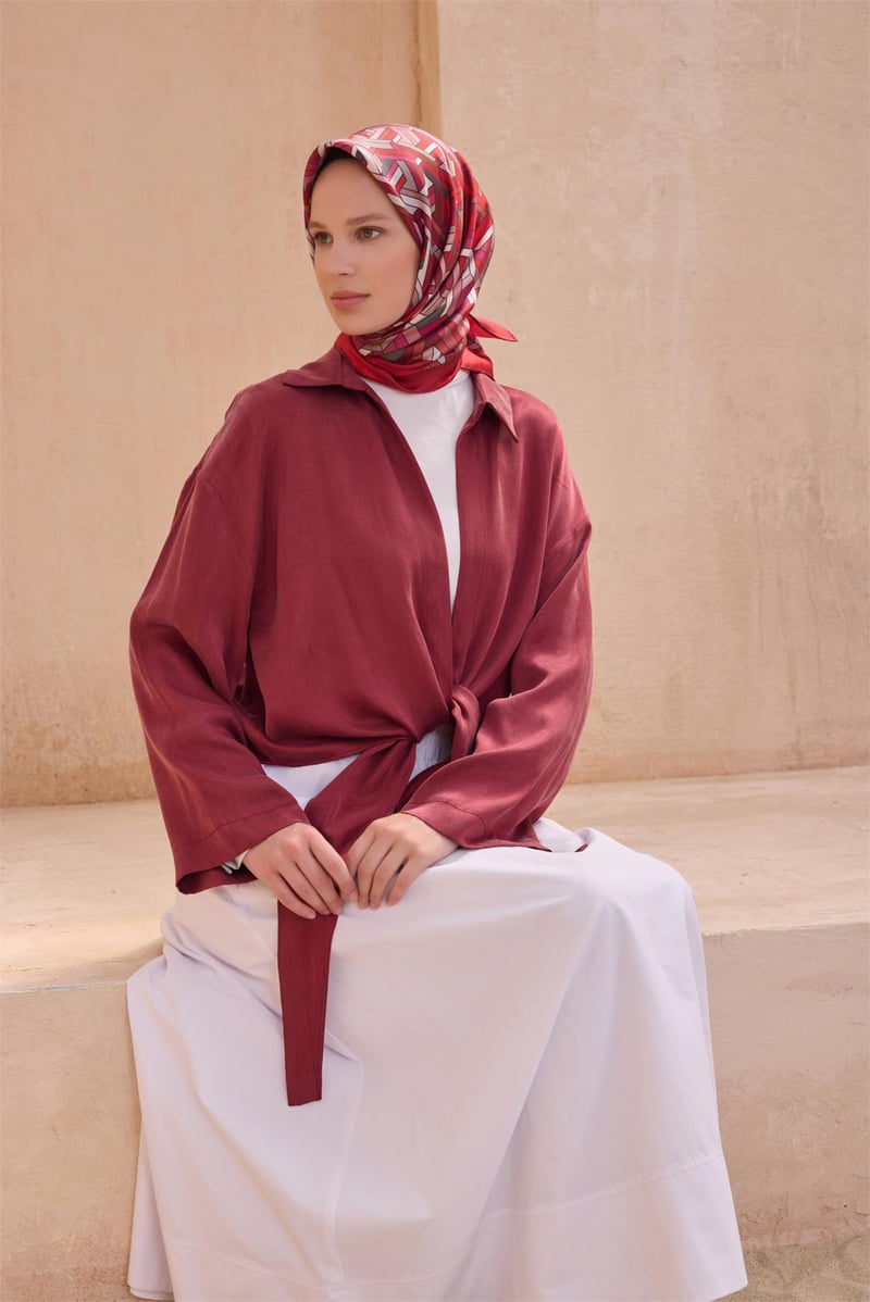 {URUNSEO_TITLE} | BELLI | BELLİ İPEK EŞARP | BELLİ GEOMETRIK DESEN İPEK EŞARP 4119D TWILL - 84