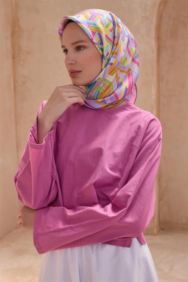 {URUNSEO_TITLE} | BELLI | BELLİ İPEK EŞARP | BELLİ GEOMETRIK DESEN İPEK EŞARP 4119D TWILL - 84