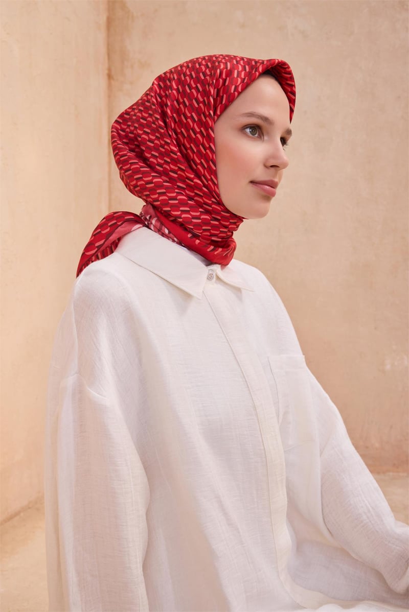 {URUNSEO_TITLE} | BELLI | BELLİ İPEK EŞARP | BELLİ GEOMETRIK DESEN İPEK EŞARP 4124D TWILL - 86