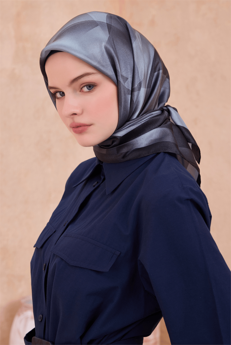 BELLİ GEOMETRİK DESEN KRİSTAL SİYAH EŞARP 2015