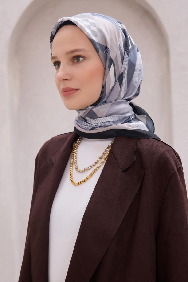 {URUNSEO_TITLE} | BELLI | POLYESTER EŞARP | BELLİ GEOMETRİK DESEN NOVA SİYAH EŞARP 1010