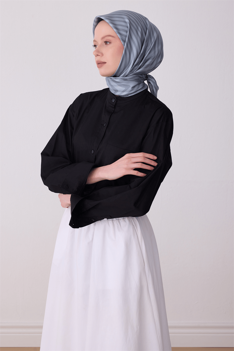 Belli Gri Geometrik Desen %100 Twill İpek Eşarp 4325-02