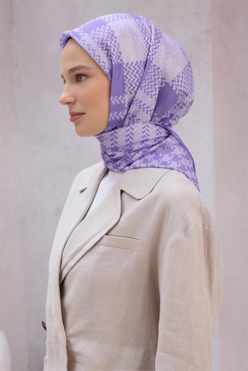 {URUNSEO_TITLE} | BELLI | POLYESTER EŞARP | BELLİ KAZAYAĞI DESENİ NOVA LİLA EŞARP 1000